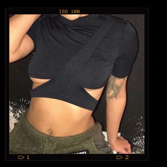 Crop top - Picture 2 of 2